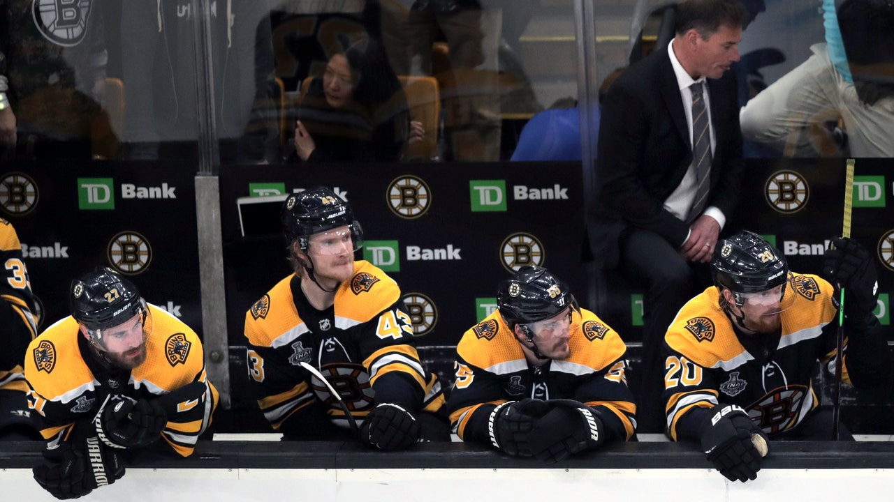Bruins angry, frustrated by no-calls in Game 5 loss to Blues
